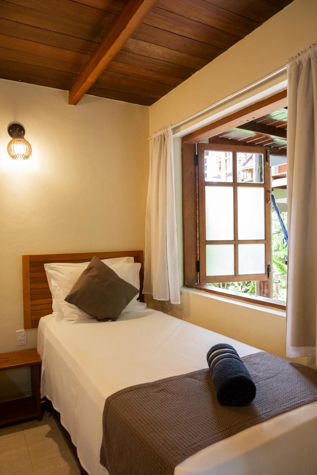 Pousada Villa Zena - Frente Ao Mar - Pe Na Areia Порту-Сегуру Экстерьер фото