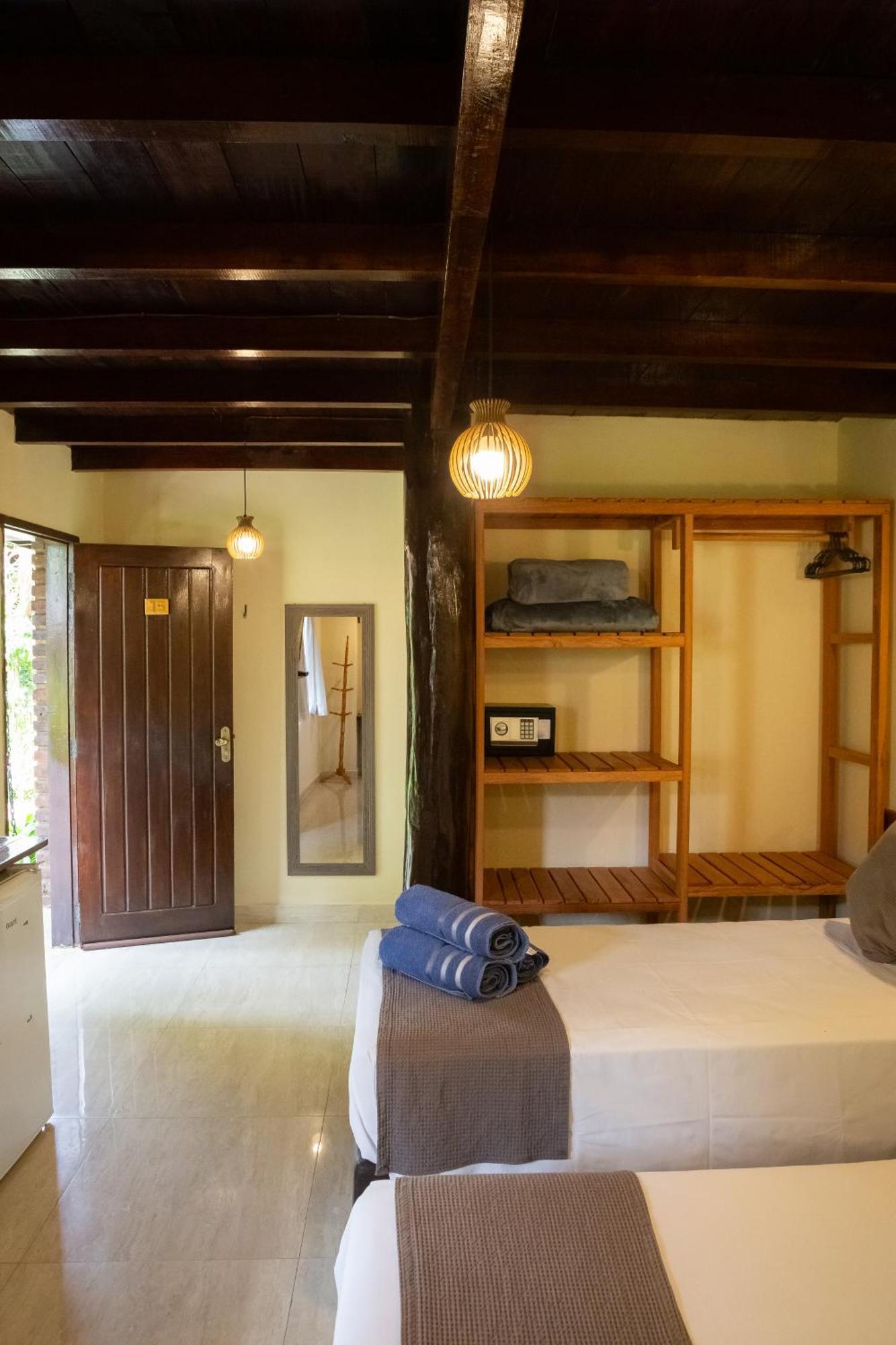 Pousada Villa Zena - Frente Ao Mar - Pe Na Areia Порту-Сегуру Экстерьер фото